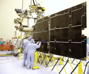 Mars_Reconnaissance_Orbiter_solar_panel